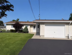 Exterior of the townhouse at 217 Beckwith Avenue in Niagara Falls