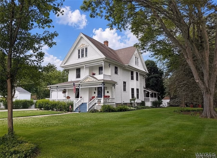 4808 Lewiston Rd, Niagara Falls, NY 14305